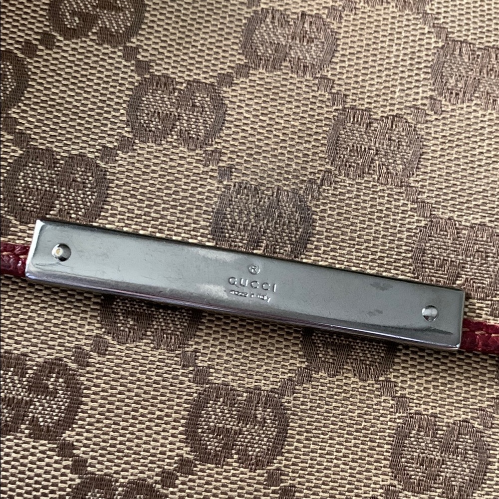 Gucci Compact Wallet - Picture 10 of 11